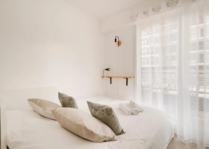 Le Du Palais - Centre Gare Congres - 2 Pers Lägenhet